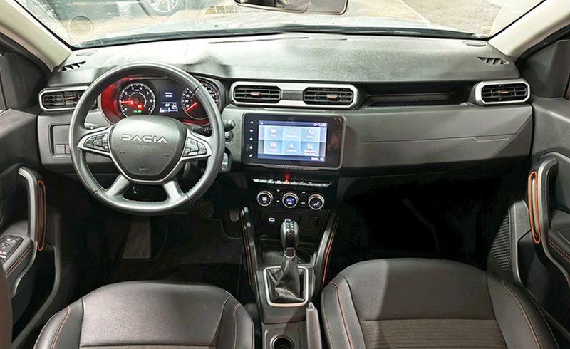 Dacia Duster • 2023 • 58,920 km 11