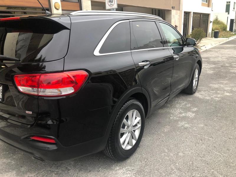 Kia Sorento • 2016 • 118,000 km 7
