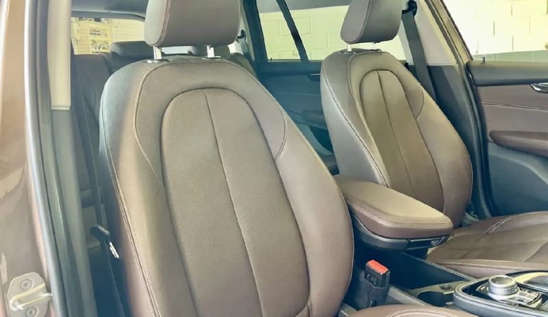 BMW 2 Series • 2019 • 90,000 km 13