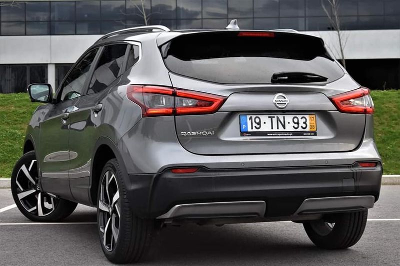 Nissan Qashqai • 2017 • 64,000 km 4