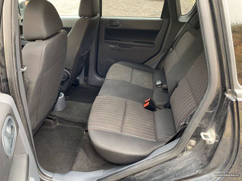 Mitsubishi Colt • 2008 • 200,000 km 3