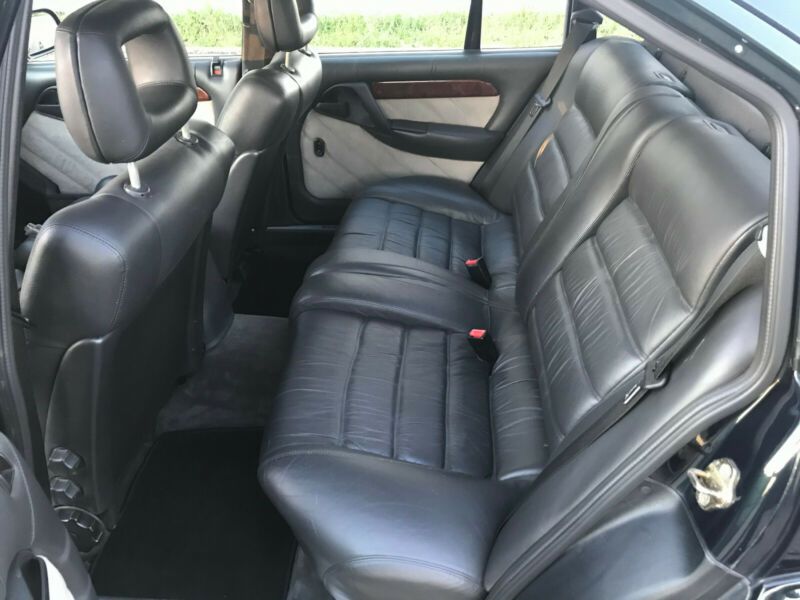 Opel Omega • 1991 • 111,890 km 10