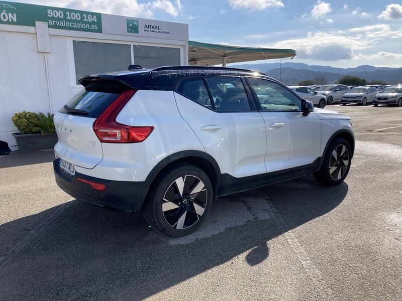 Volvo XC40 • 2023 • 16,708 km 5