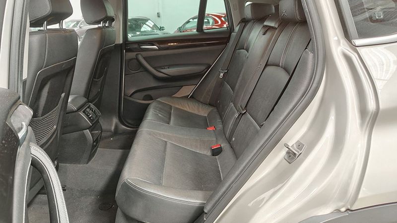 BMW X4 • 2017 • 148,287 km 10