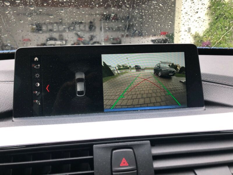 BMW 3 Series Gran Turismo • 2018 • 64,500 km 12