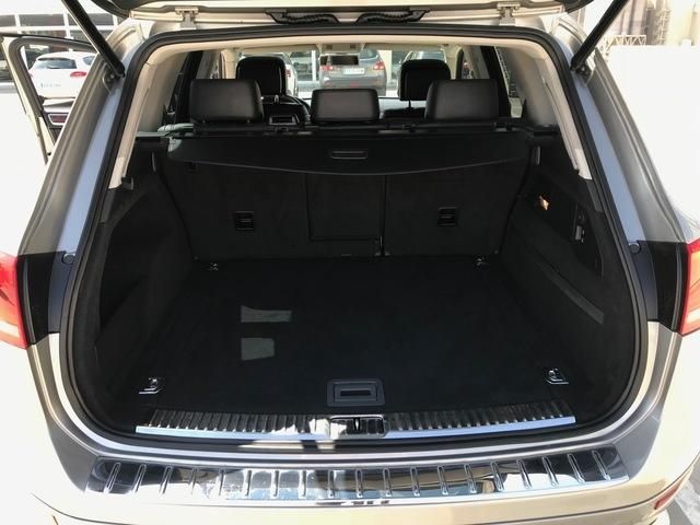 Volkswagen Touareg • 2012 • 198,000 km 10