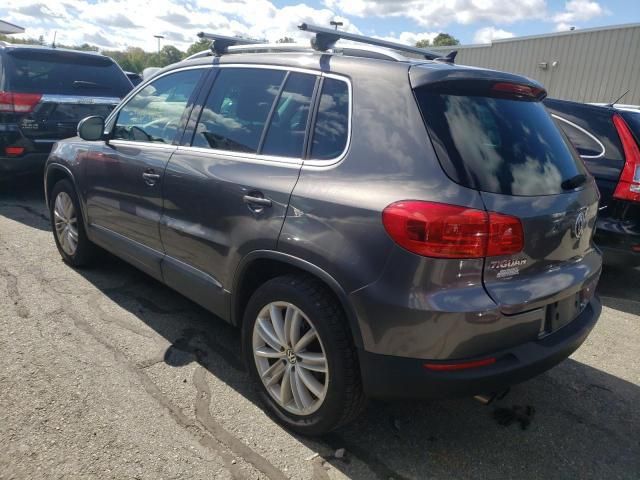 Volkswagen Tiguan Limited • 2013 • 10,000 mi 3