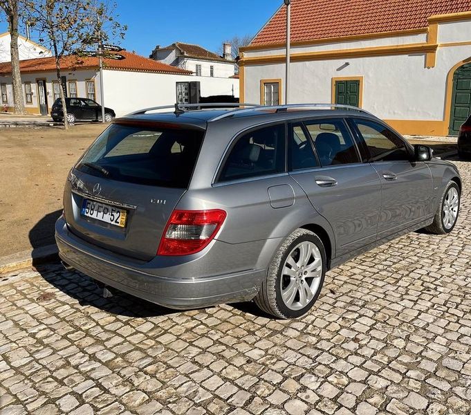 Mercedes-Benz C • 2008 • 299,000 km 3