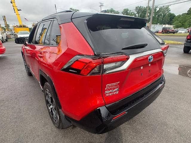 Toyota RAV4 Hybrid • 2021 • 34,500 km 3