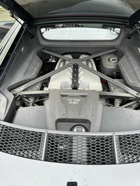 Audi R8 • 2017 • 44,000 km 7