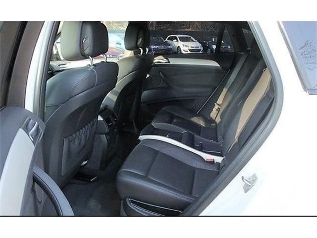 BMW X6 • 2013 • 163,000 km 9