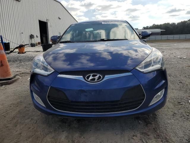Hyundai Veloster • 2015 • 10,000 mi 3