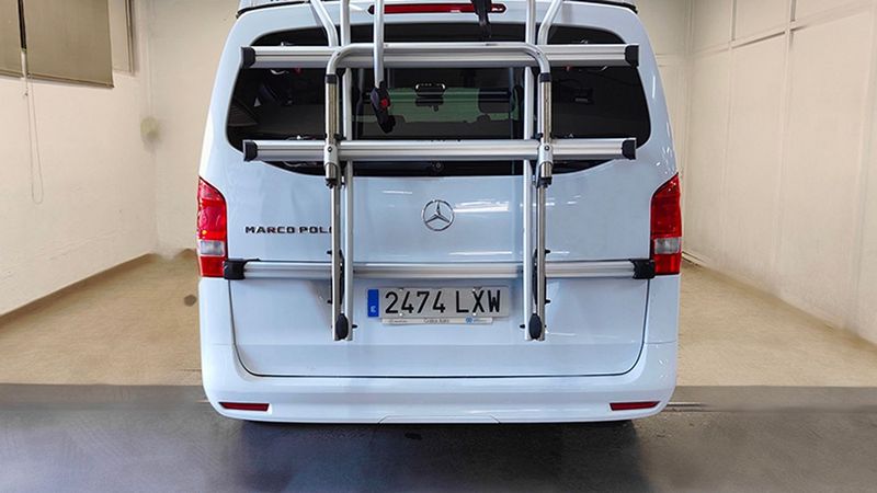 Mercedes-Benz 210 Van • 2022 • 43,229 km 10