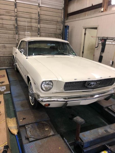 Ford Mustang • 1966 • 106,000 km 11