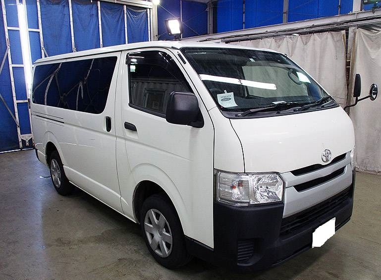 Toyota Hiace Van • 2018 • 78,000 km 2