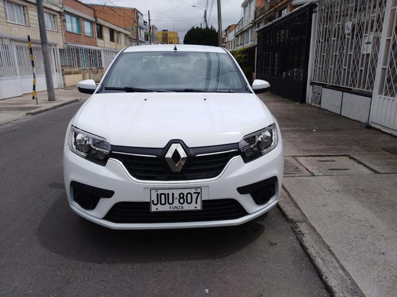 Renault Logan • 2020 • 70 km 3