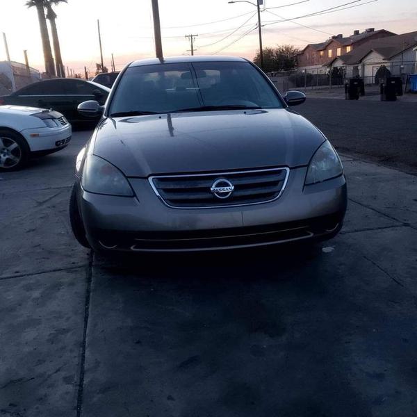 Nissan Altima • 2002 • 229,000 km 6