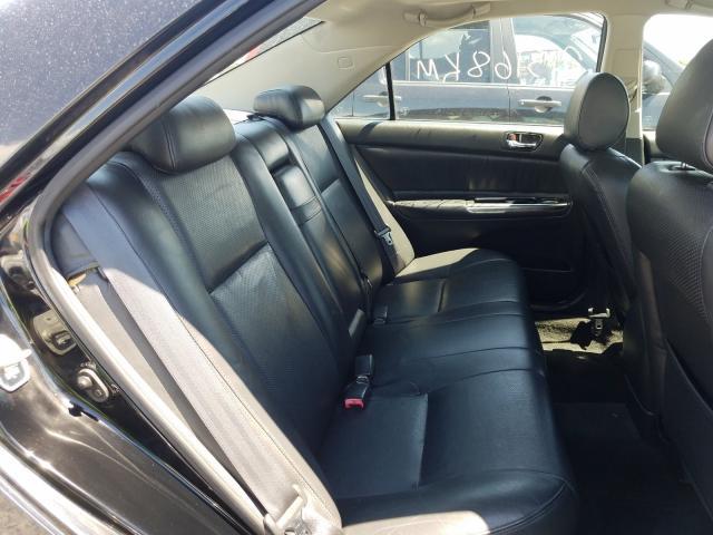 Toyota Camry • 2002 • 35,051 km 3