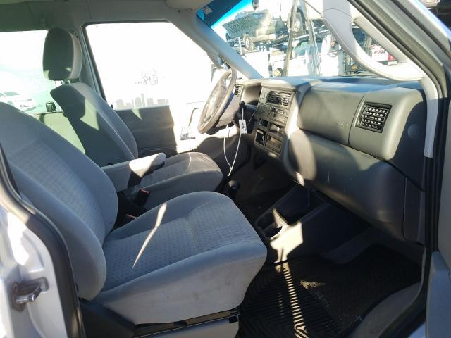 Volkswagen Multivan • 2002 • 38,470 km 4