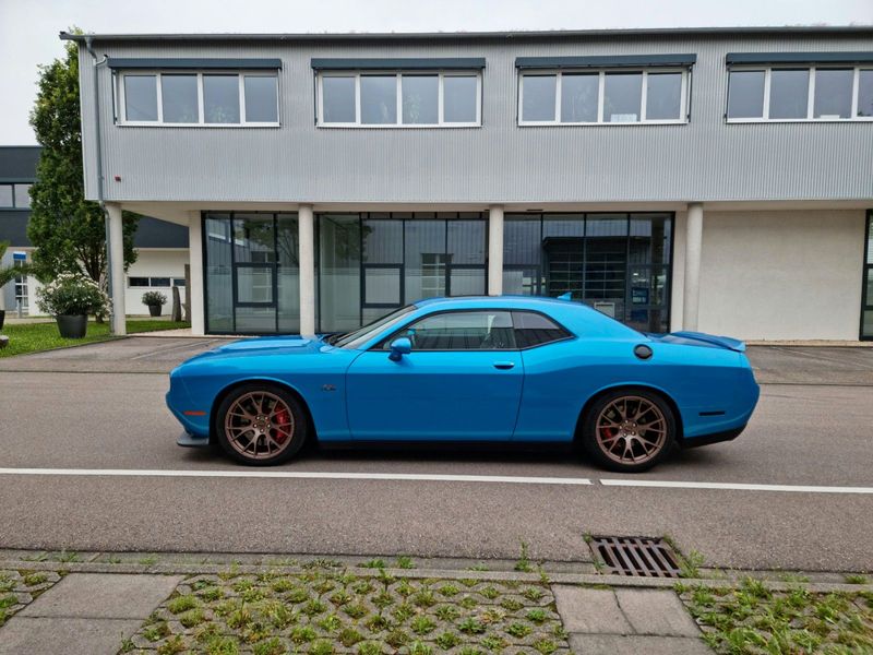 Dodge Challenger • 2015 • 66,700 km 11