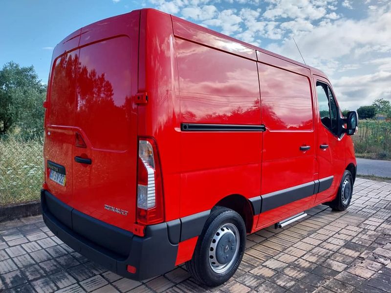 Renault Master • 2017 • 205,000 km 7