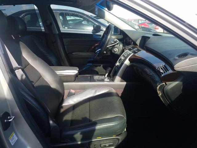 Acura RL • 2006 • 38,071 km 5