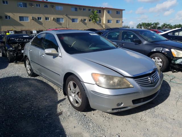 Acura RL • 2006 • 38,071 km 3