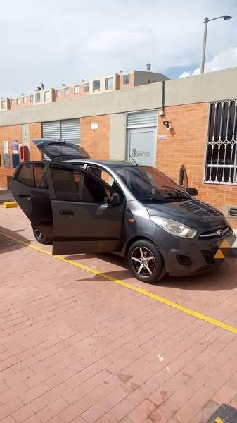 Hyundai i10 • 2014 • 75,113 km 12