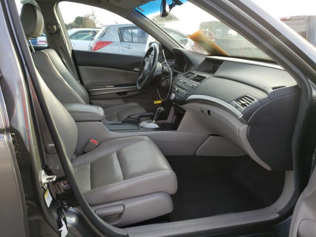 Honda Accord • 2010 • 41,050 km 3