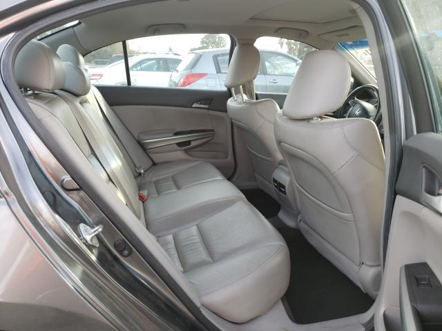 Honda Accord • 2010 • 41,050 km 4