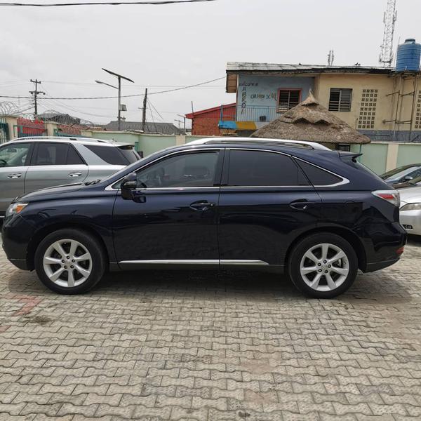 Lexus RX • 2010 • 176,011 km 2