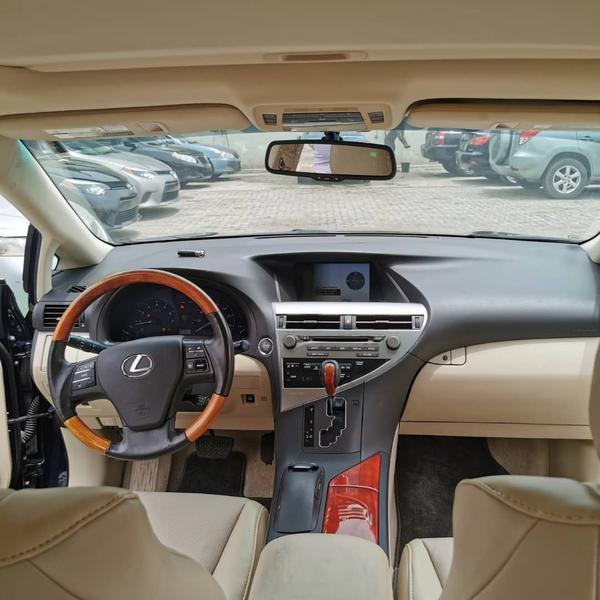 Lexus RX • 2010 • 176,011 km 7