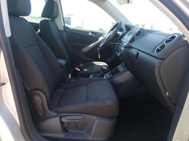 Volkswagen Tiguan • 2010 • 35,491 km 3