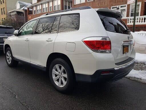 Toyota Highlander • 2012 • 69,000 km 6