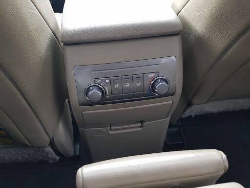 Toyota Highlander • 2012 • 69,000 km 2