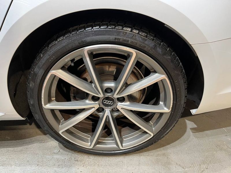 Audi A3 • 2017 • 84,000 km 2