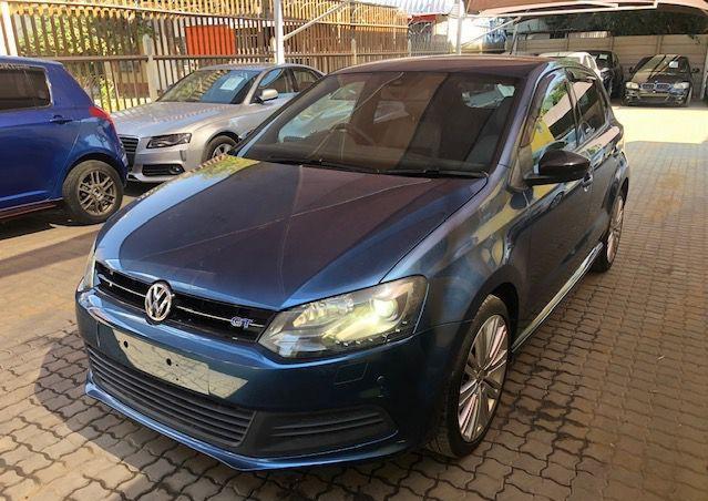 Volkswagen Polo • 2013 • 105,000 km 3