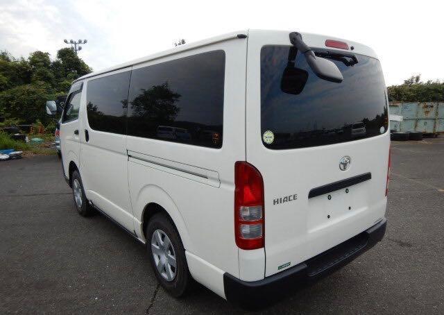 Toyota Hiace • 2007 • 35,470 km 4