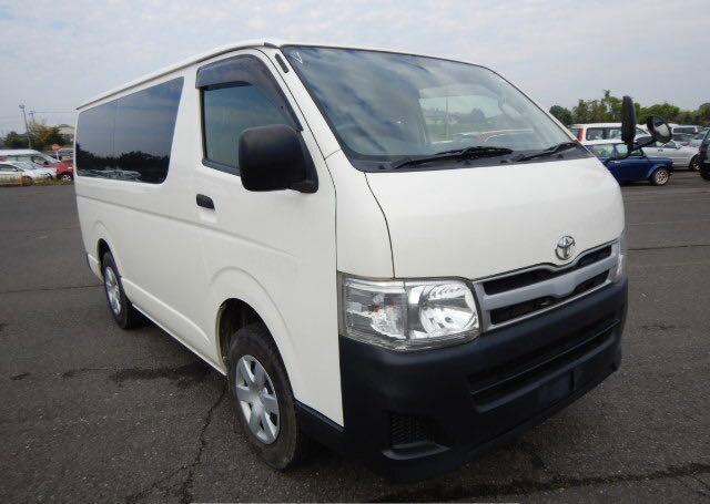 Toyota Hiace • 2007 • 35,470 km 3