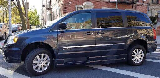 Dodge Grand Caravan • 2014 • 23,778 km 2