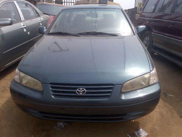 Toyota Camry • 2002 • 243,221 km 2