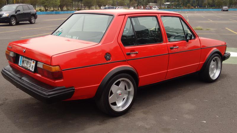 Volkswagen Jetta • 1985 • 207,000 km 4