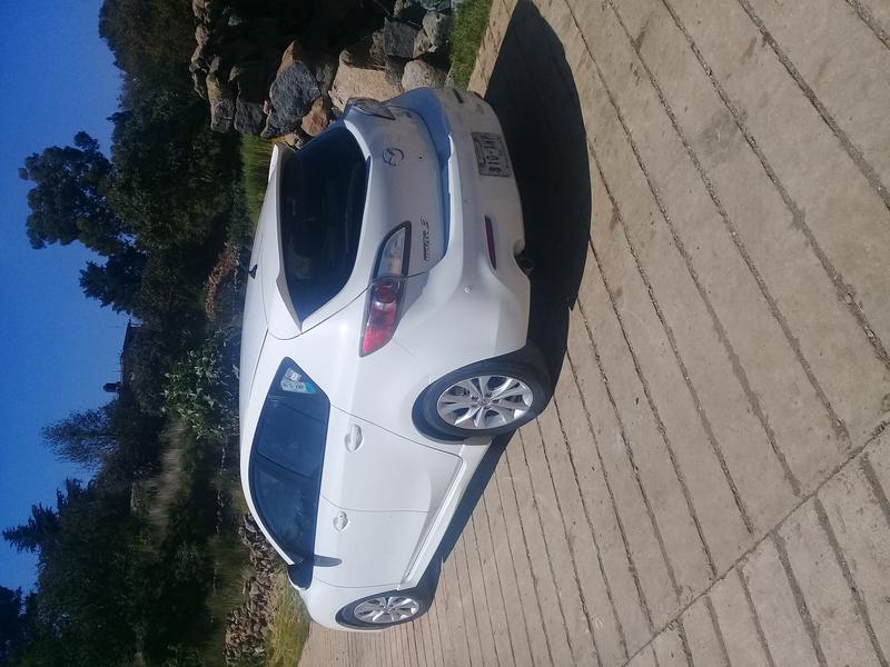 Mazda  • 2011 • 190,000 km 5