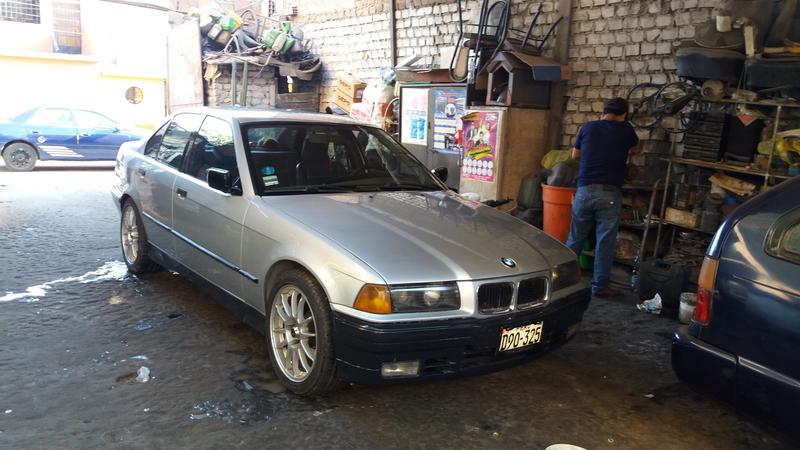 BMW  • 1994 • 226,750 km 4