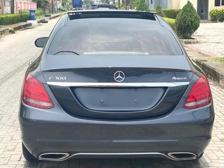 Mercedes-Benz C • 2016 • 117,226 km 6