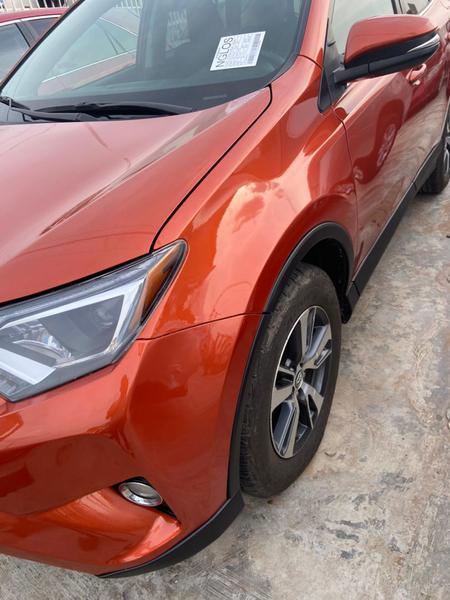 Toyota RAV4 • 2016 • 161,279 km 2