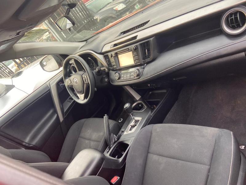 Toyota RAV4 • 2016 • 161,279 km 3