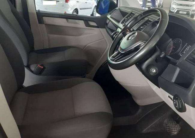 Volkswagen T5 Transporter Shuttle • 2017 • 115,000 km 8