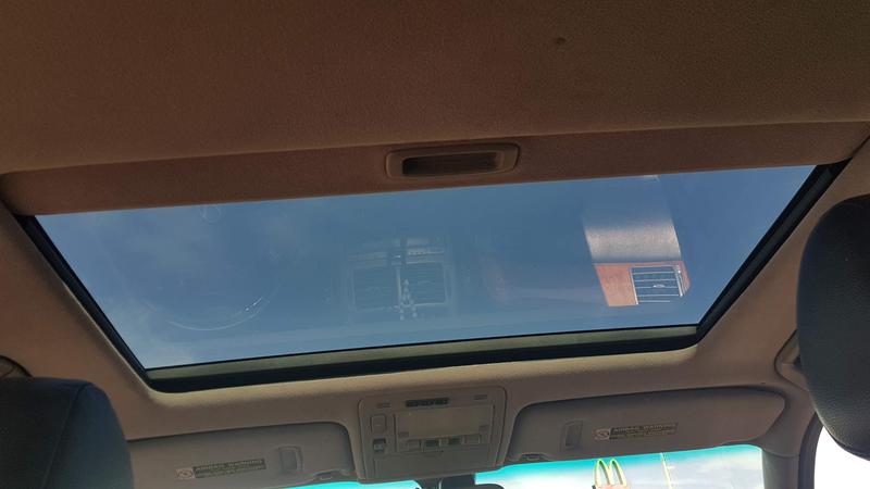 Lexus LS • 2001 • 12,345 km 9