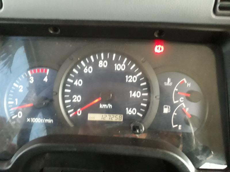 Mitsubishi Fuso canter • 2011 • 127,258 km 1